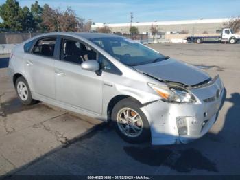  Salvage Toyota Prius