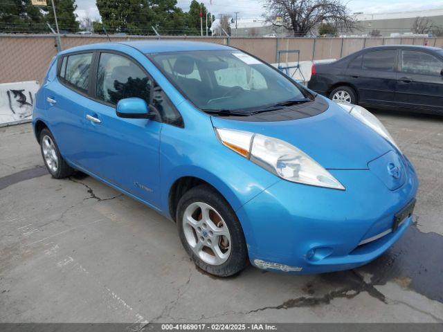  Salvage Nissan LEAF