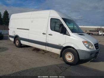  Salvage Mercedes-Benz Sprinter 2500