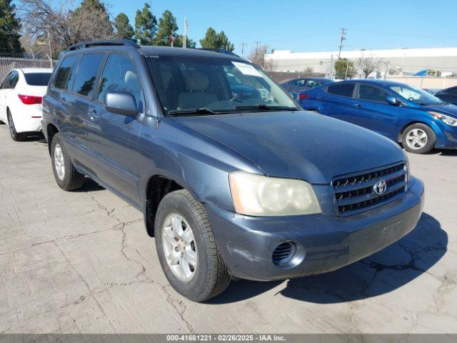  Salvage Toyota Highlander