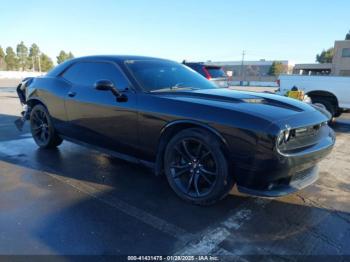  Salvage Dodge Challenger