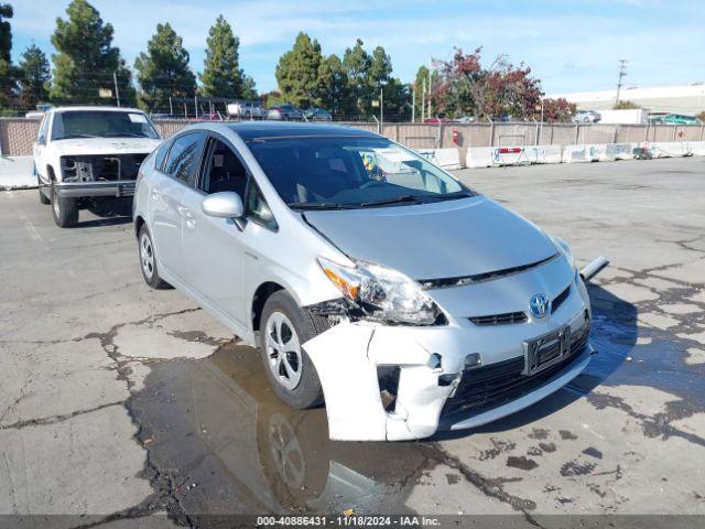  Salvage Toyota Prius