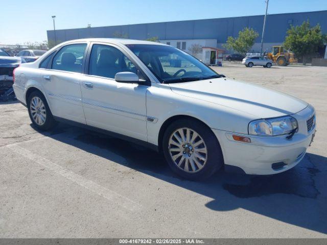  Salvage Volvo S80