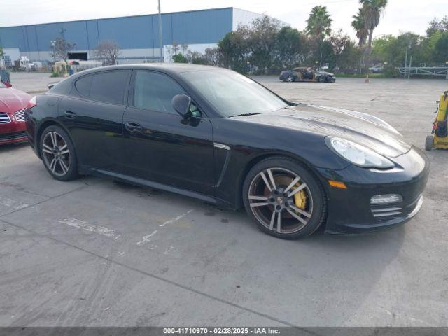  Salvage Porsche Panamera