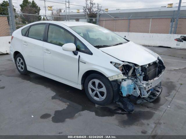  Salvage Toyota Prius