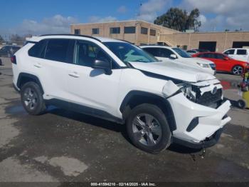  Salvage Toyota RAV4