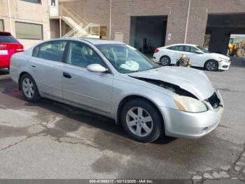  Salvage Nissan Altima