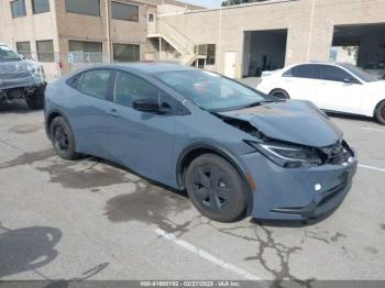  Salvage Toyota Prius