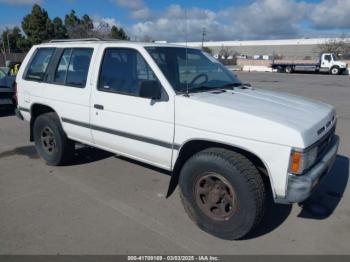  Salvage Nissan Pathfinder