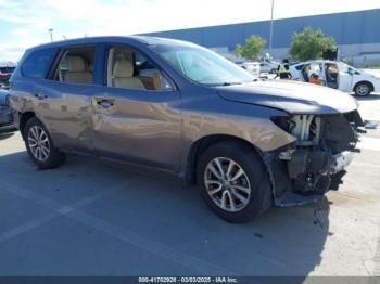  Salvage Nissan Pathfinder