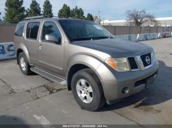  Salvage Nissan Pathfinder