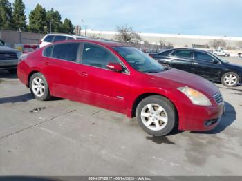  Salvage Nissan Altima