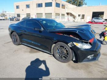  Salvage Ford Mustang