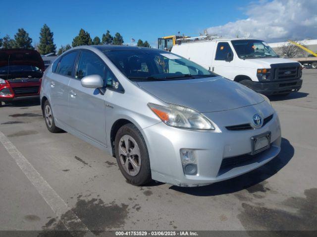  Salvage Toyota Prius