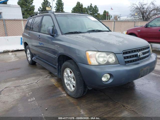  Salvage Toyota Highlander