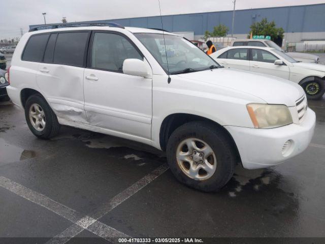  Salvage Toyota Highlander