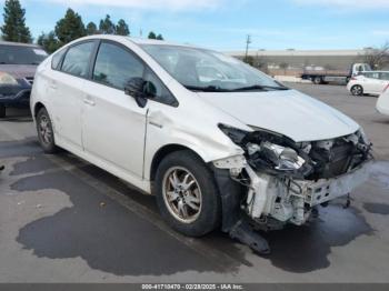  Salvage Toyota Prius