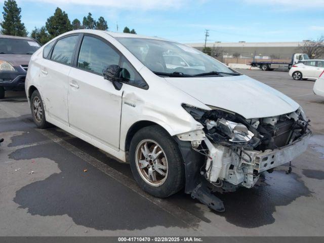  Salvage Toyota Prius