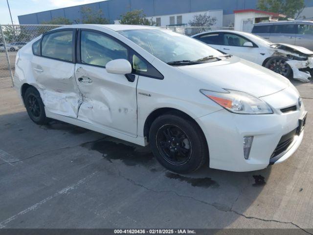  Salvage Toyota Prius