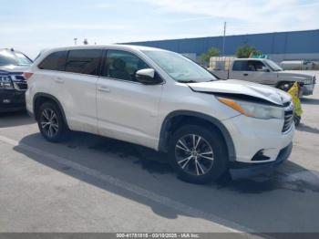  Salvage Toyota Highlander