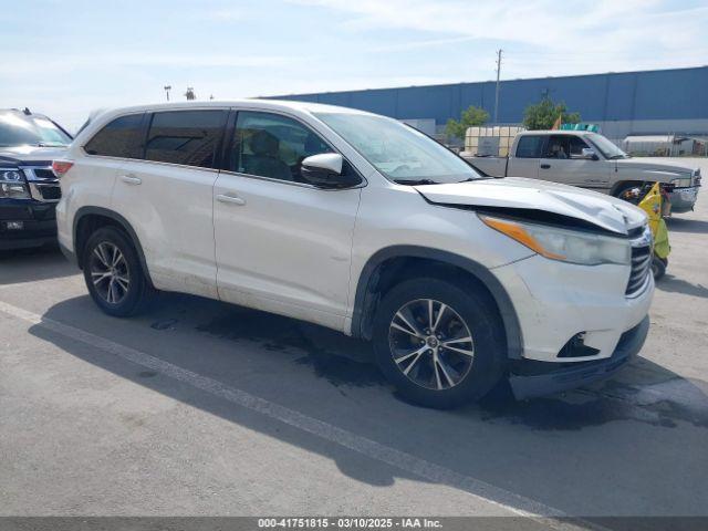  Salvage Toyota Highlander