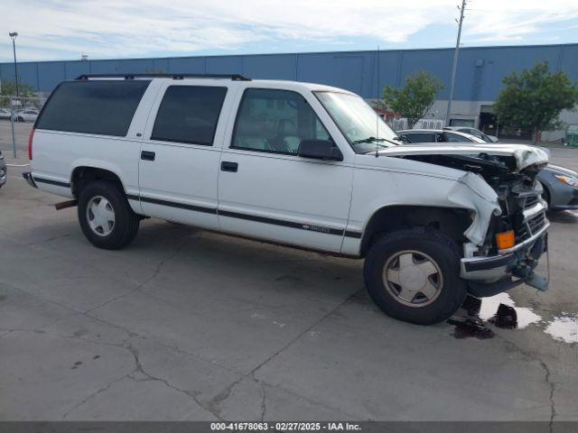  Salvage Chevrolet Suburban 1500