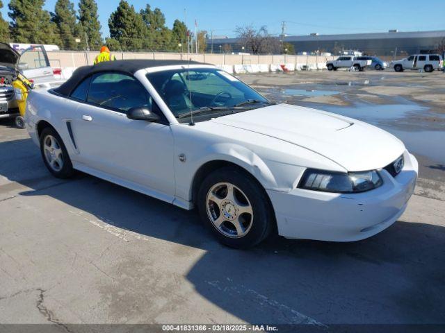  Salvage Ford Mustang