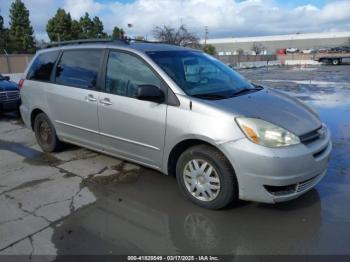  Salvage Toyota Sienna