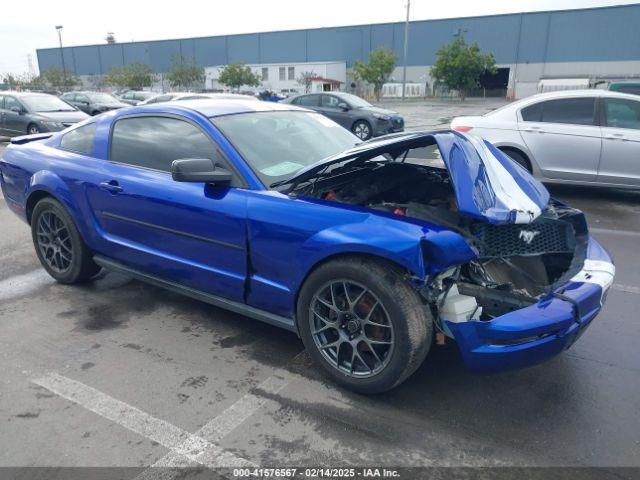  Salvage Ford Mustang