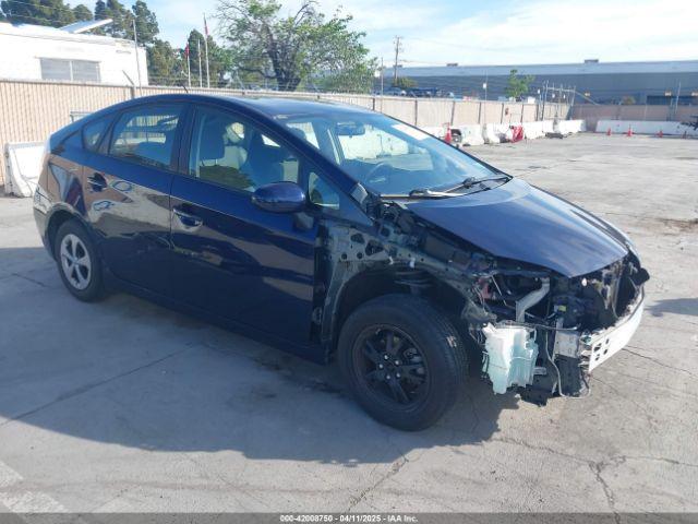  Salvage Toyota Prius