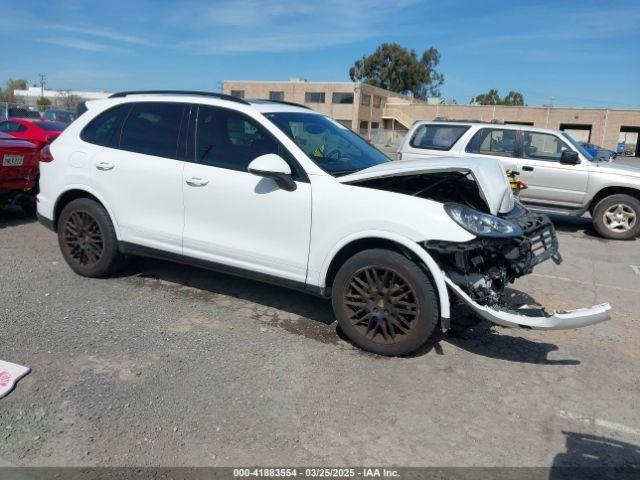 Salvage Porsche Cayenne
