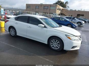  Salvage Nissan Altima