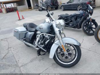  Salvage Harley-Davidson Flhr
