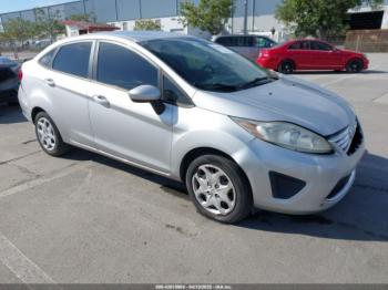  Salvage Ford Fiesta