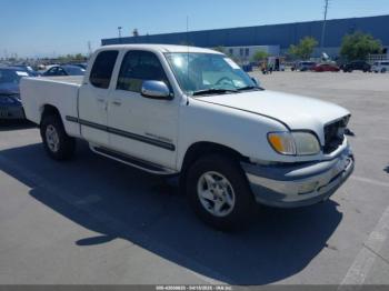  Salvage Toyota Tundra