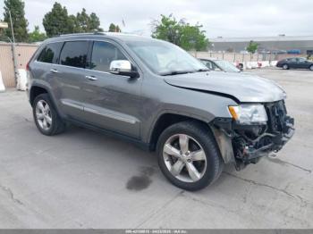  Salvage Jeep Grand Cherokee