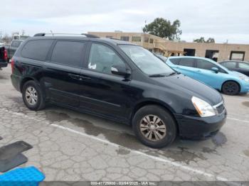  Salvage Kia Sedona