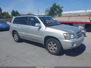  Salvage Toyota Highlander