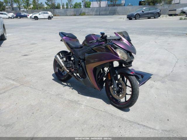  Salvage Yamaha Yzfr3