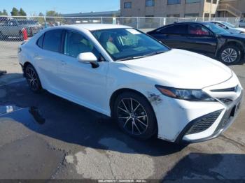  Salvage Toyota Camry