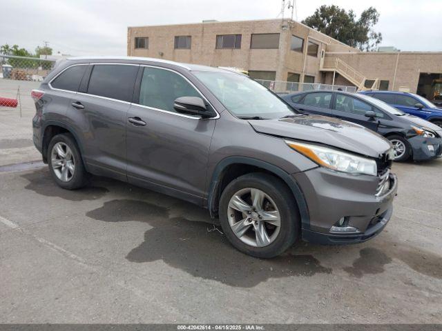  Salvage Toyota Highlander