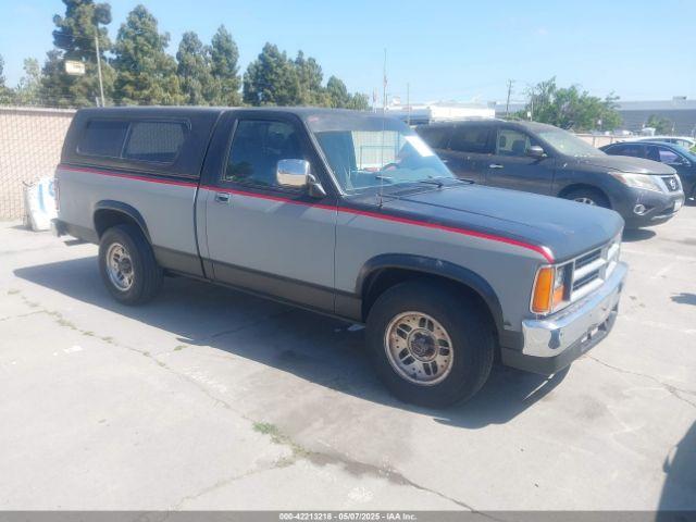  Salvage Dodge Dakota