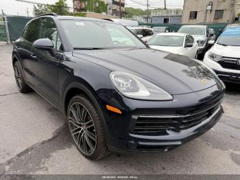  Salvage Porsche Cayenne