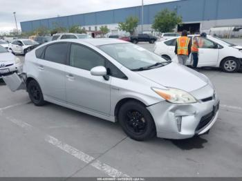  Salvage Toyota Prius