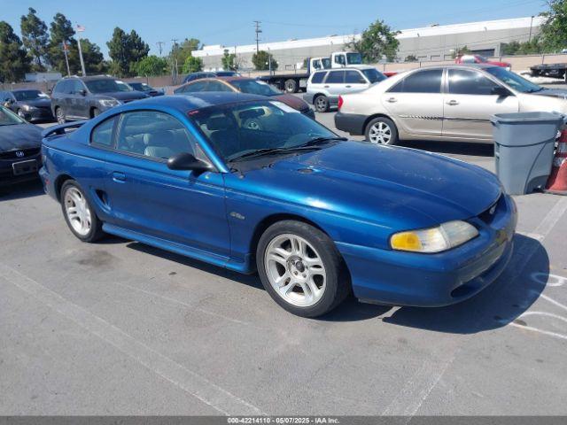  Salvage Ford Mustang