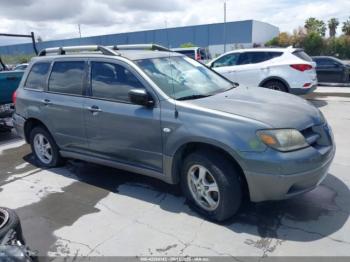  Salvage Mitsubishi Outlander