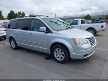  Salvage Chrysler Town & Country