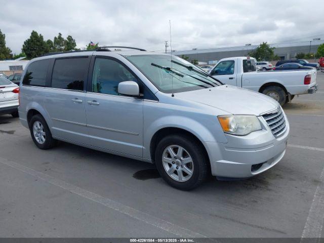  Salvage Chrysler Town & Country