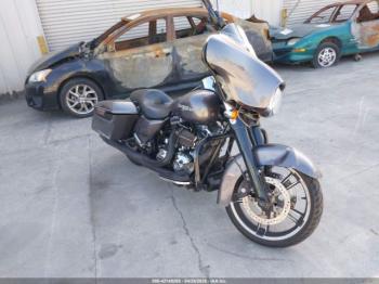  Salvage Harley-Davidson Flhx