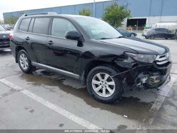 Salvage Toyota Highlander